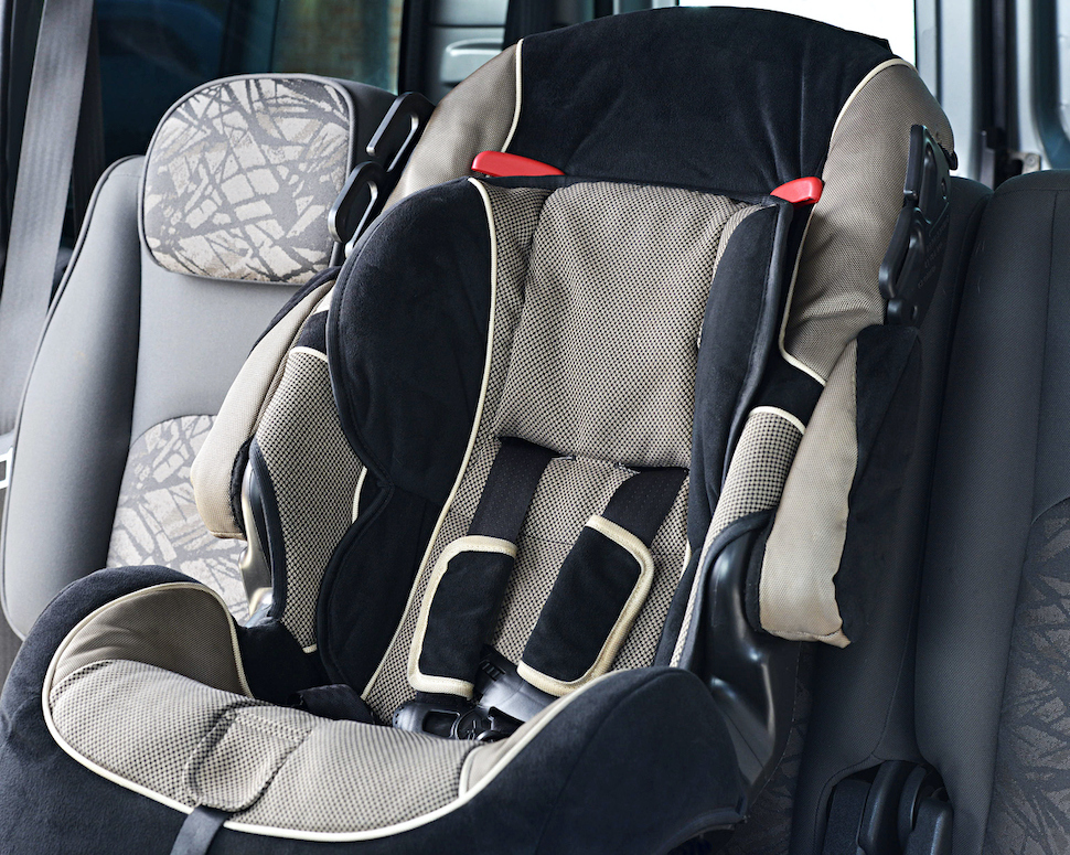 Child-Restraint-in-Middle-Rear-Seat